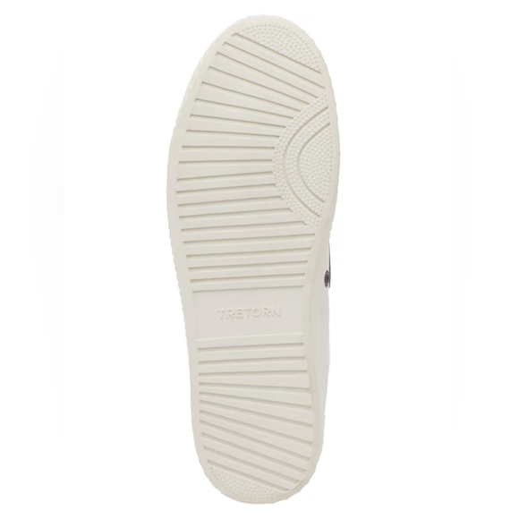 $90.00 Retail NIB Sneakers - Picture 7 of 9